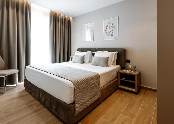 Blutique & Balconies *