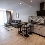 Blutique & Balconies Golem (Tirana)