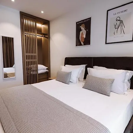 Blutique & Balconies Lägenhet *